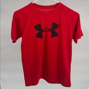 Under Armour boys red short sleeve t-shirt size youth M.